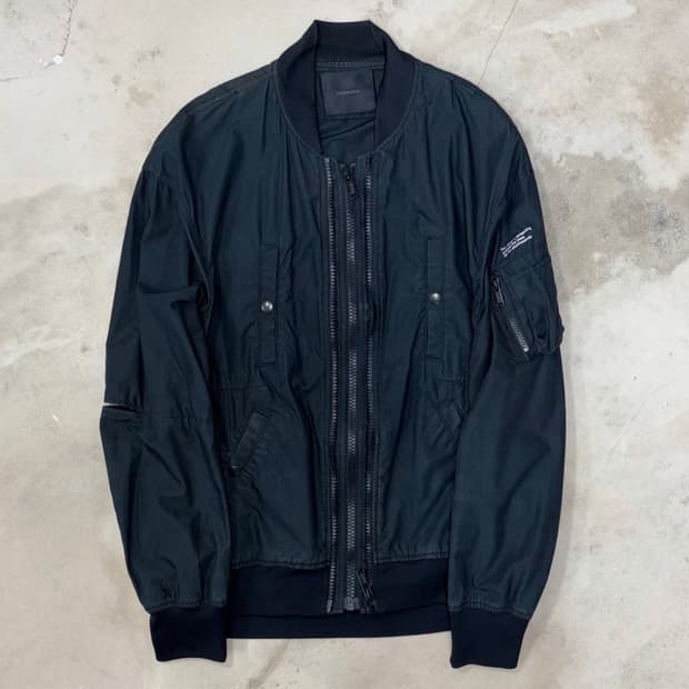[2] SS14 UNDERCOVER ‘GODOG' Bomber