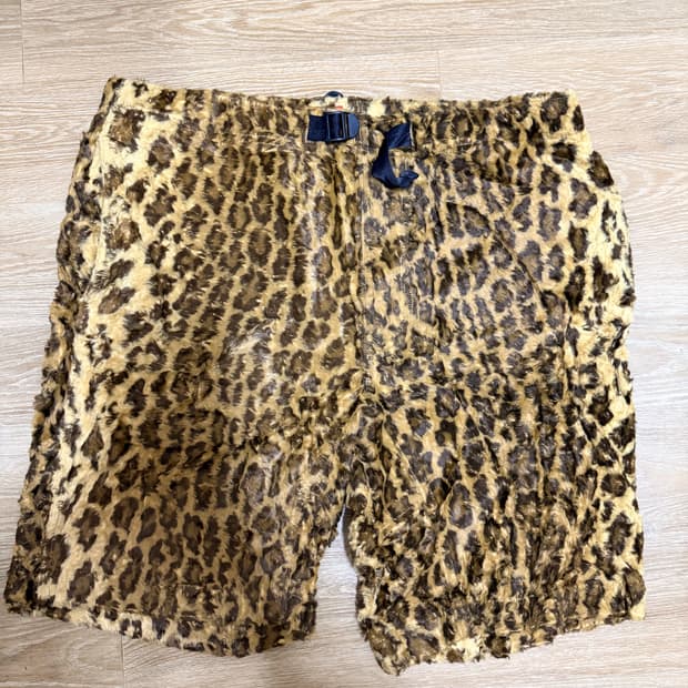 슈프림 14ss 퍼 레오파드 숏팬츠 32