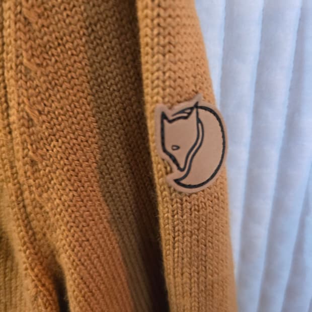 피엘라벤 숄카라 니트