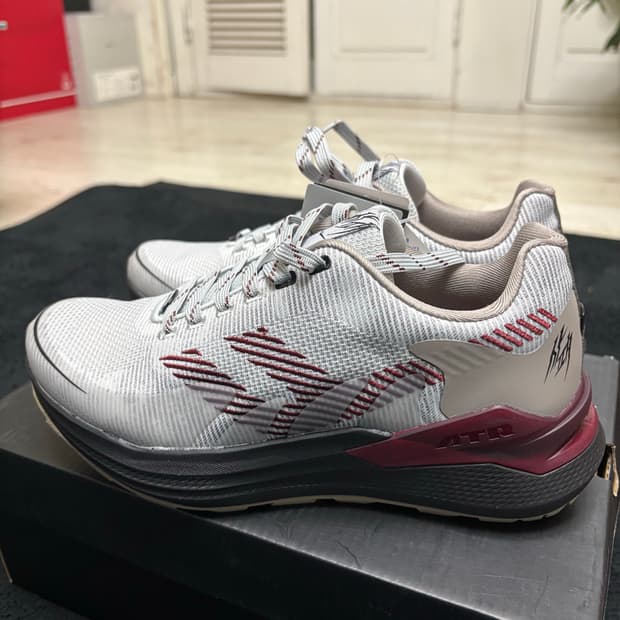 프로스펙스 트레일 런닝화240mm