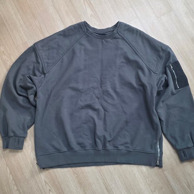 준지 어깡 맨투맨 그레이 M