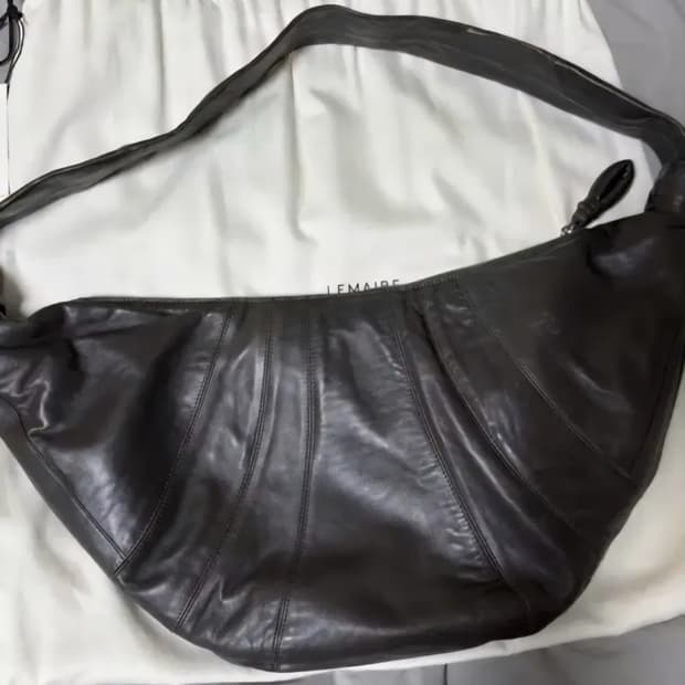 르메르 범백 라지 앤트러사이트 판매합니다.