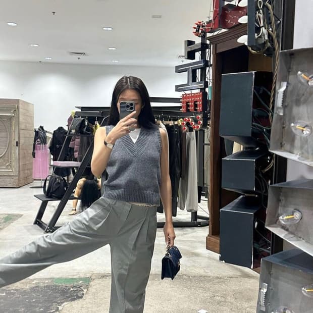 그로브 보이드 핀턱 팬츠 (제니착용)