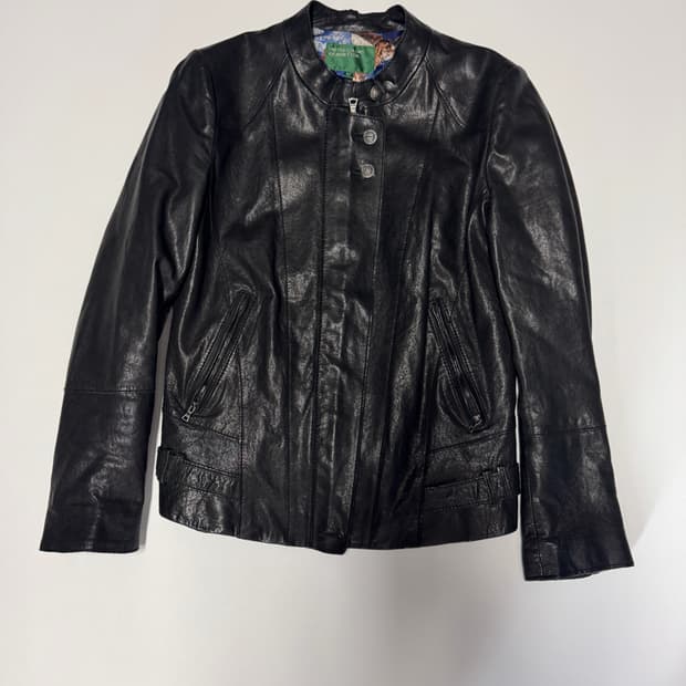 정품 여성 베네통 빈티지 크롭 양가죽 자켓 44