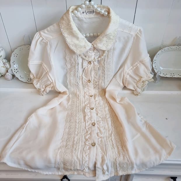 axes femme 레이스 프릴 블라우스