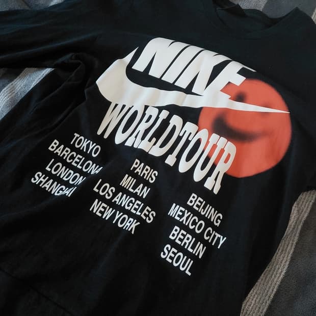 나이키 월드투어 롱슬리브 L