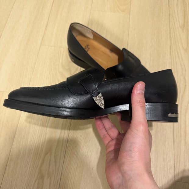 toga 비릴리스 로퍼