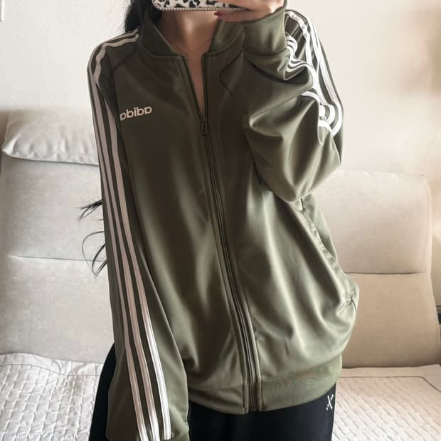 아디다스 카키 져지