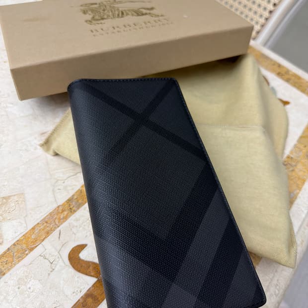 (정품) 버버리 블랙 체크 장지갑 CAVENDISH