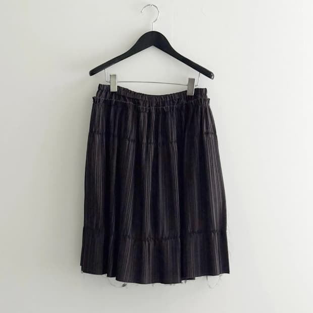 노이어덜트 25FW 오데뜨 플리츠 스커트