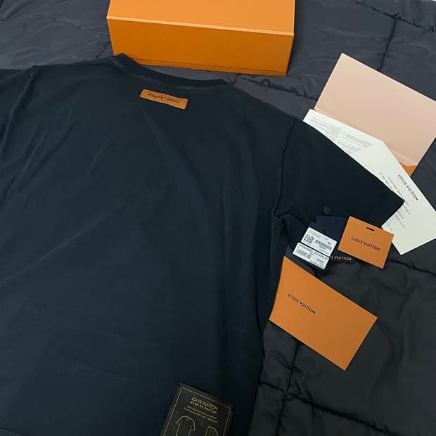 루이비통 인사이드 아웃 티셔츠 4L (110-115)