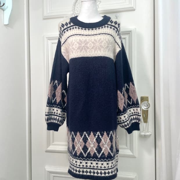 navy pink argyle&notdic pearl point swea