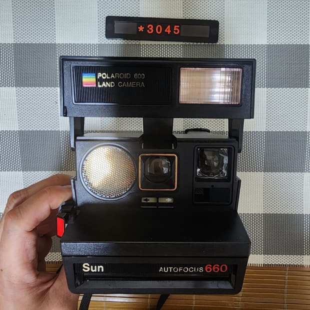 폴라로이드 600 썬 660 즉석카메라