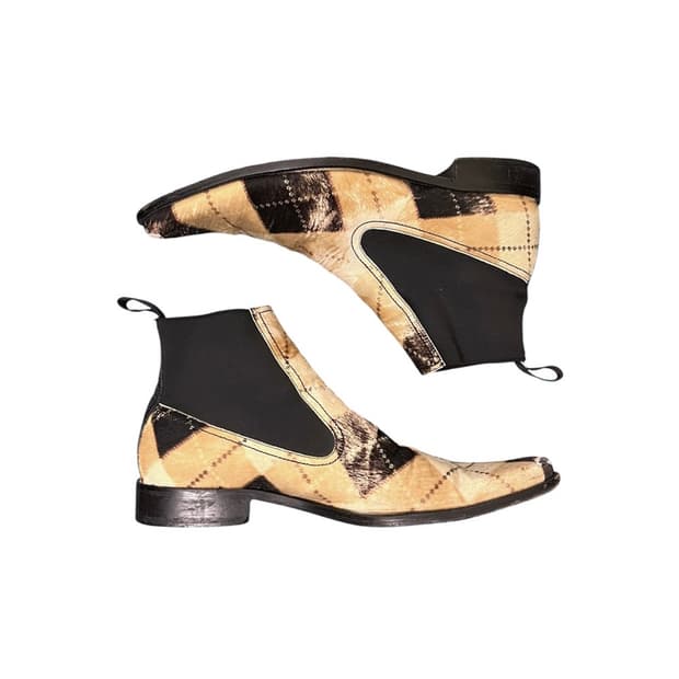 DONALD PLINER ARGYLE BOOTS