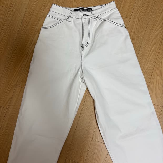 스웨이드 컨투어 포켓 데님 화이트