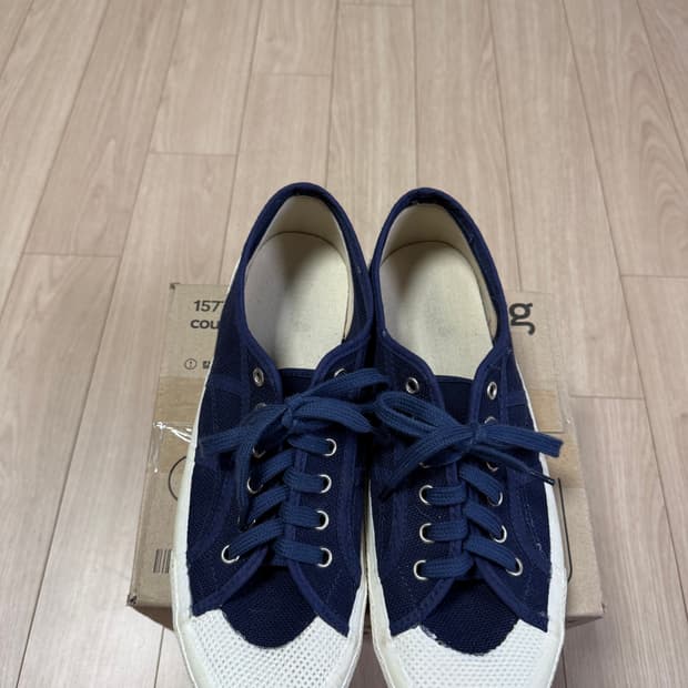 이탈리아 해군 덱슈즈