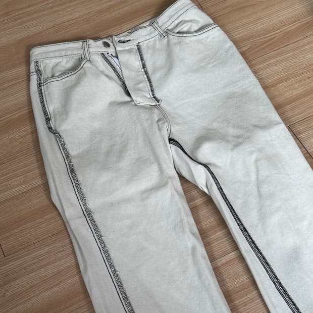 스티치 흰청바지