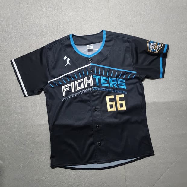 닛폰햄 파이터스 에스콘 필드 1주년 기념 유니폼