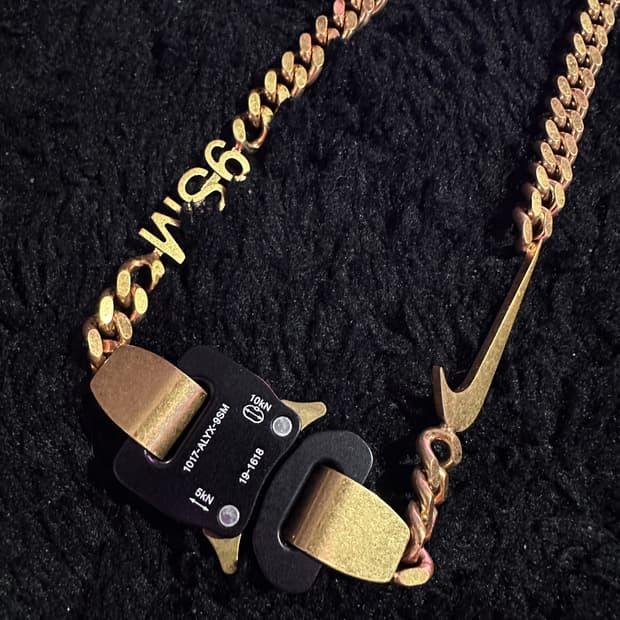 알릭스 나이키 히어로 체인 목걸이 골드모델