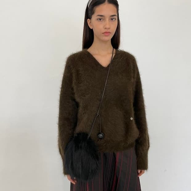 COLOCYNTH) BRUSH WOODENBELL BAG Black