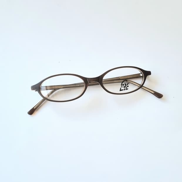 데드스탁 초경량 긱시크 오벌 뿔테안경테 529