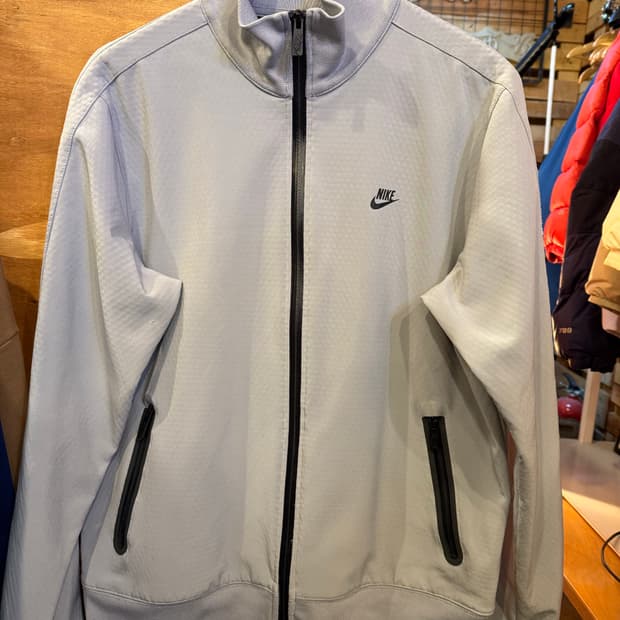 나이키 그레이 헤비 트랙탑
