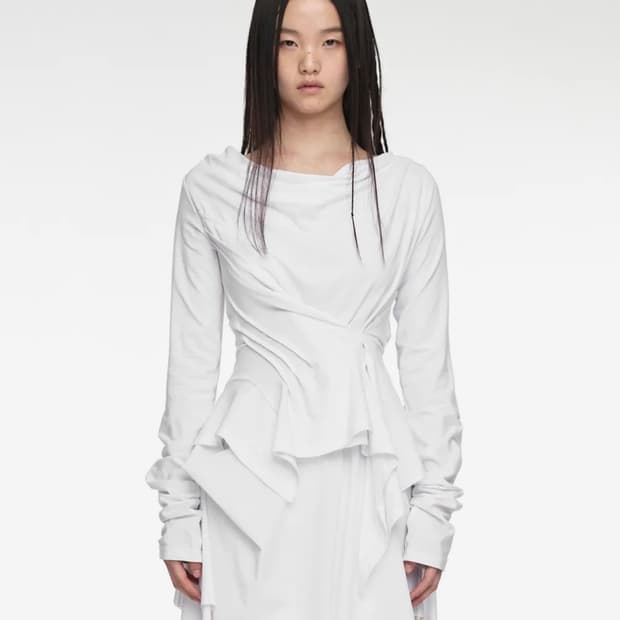 나체 INCLINE DRAPING LONG SLEEVE IVORY