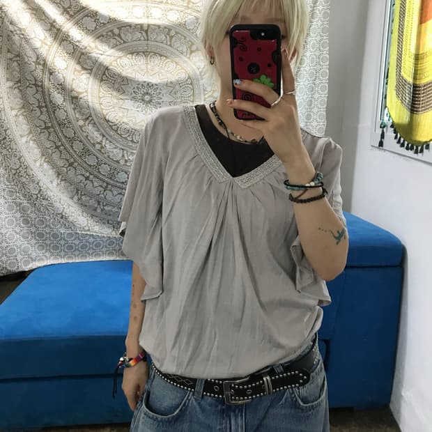 JPN 빈티지 여성 디테일 브이넥 반팔 티 (Z1579)