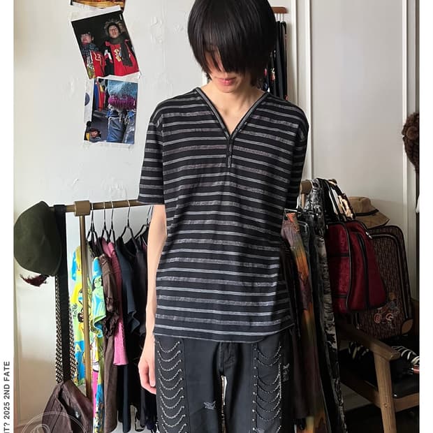 ELLE Planète Gothic Stripe 1/2 T-Shirt