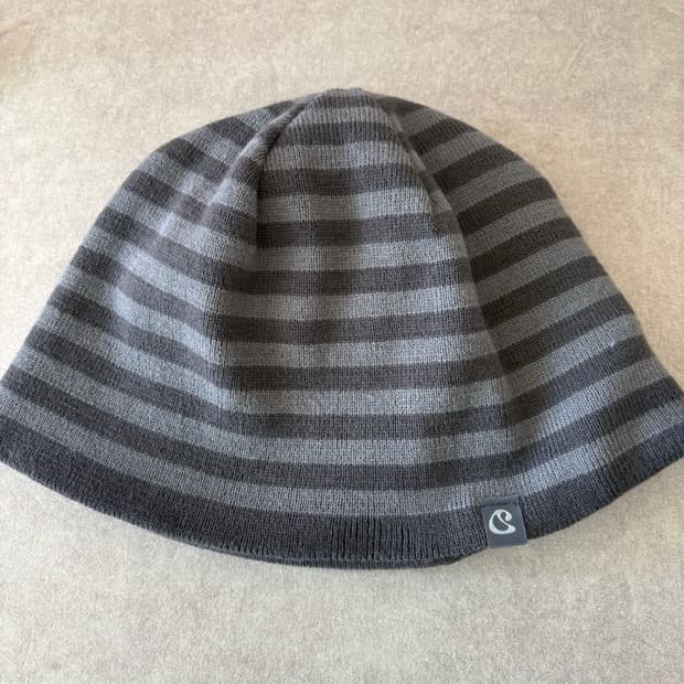 코이세이오 듀얼 스트라이프 비니