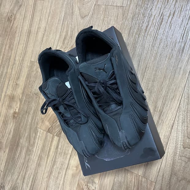 푸마x산산기어 탈론 블랙 230