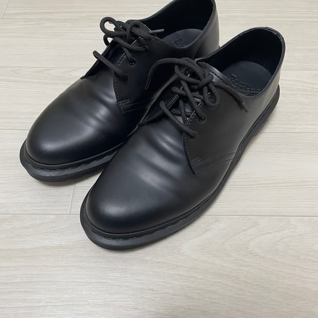 닥터마틴 1460 3홀 모노블랙 270