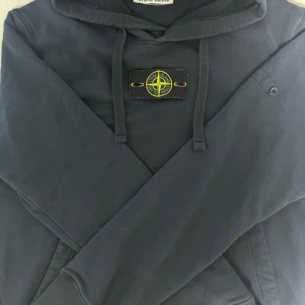 스톤 아일랜드 후드티