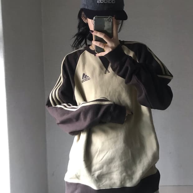 아디다스 베이지 브라운 00s 나그랑 맨투맨