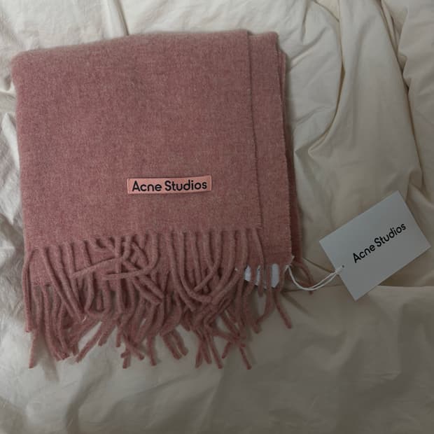 아크네 스튜디오 머플러 로즈 멜란지