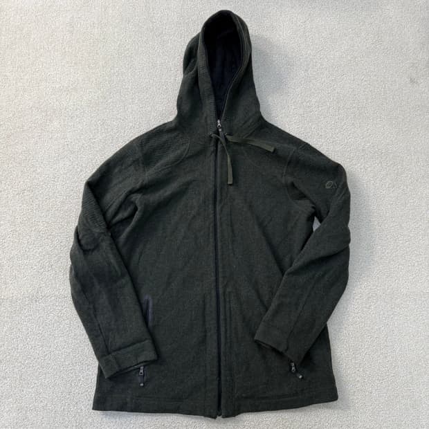 L 마운틴하드웨어 풀 후드집업 0209T