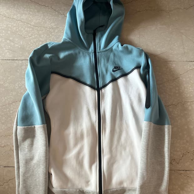 나이키 테크팩 (M)