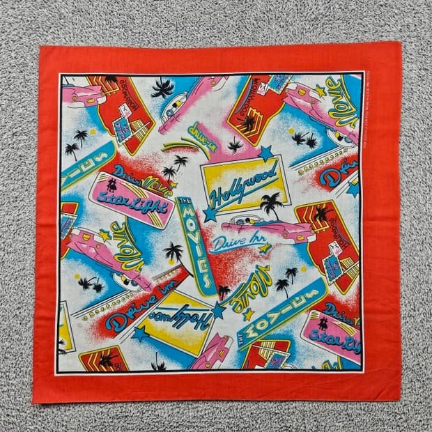 USA 할리우드 스타 드라이브 반다나 ( 56X56 )/ 11721