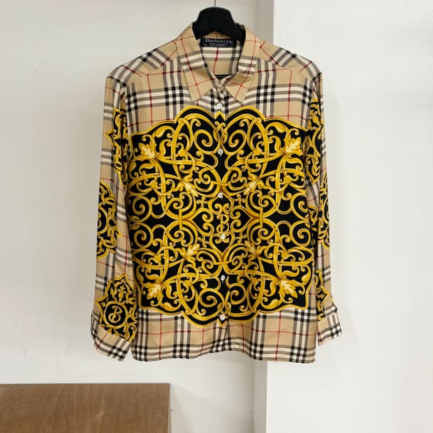 버버리 노바 체크 바로크 패턴 실크 롱슬리브 셔츠