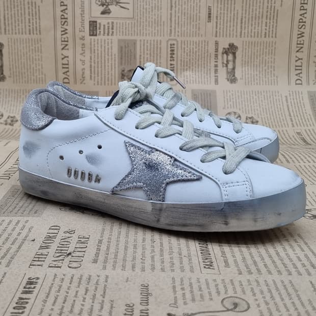 골든구스 여성스니커즈36 230