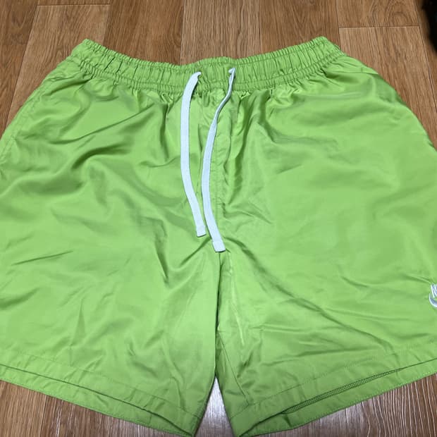 나이키 우븐 쇼츠