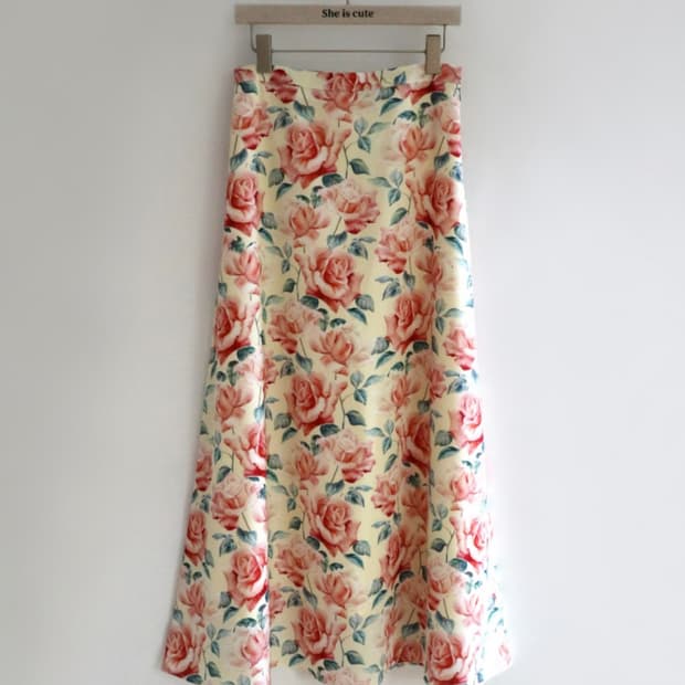 쉬이즈큐트 줄리스커트  (yellow, black)