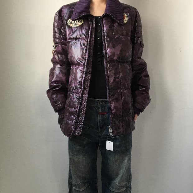 Avirex patch came pattern jumper