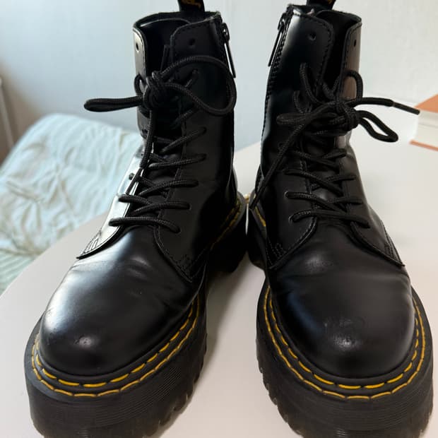 닥터마틴 제이든 235