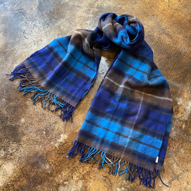 꼼데가르송 x lochcarron 머플러