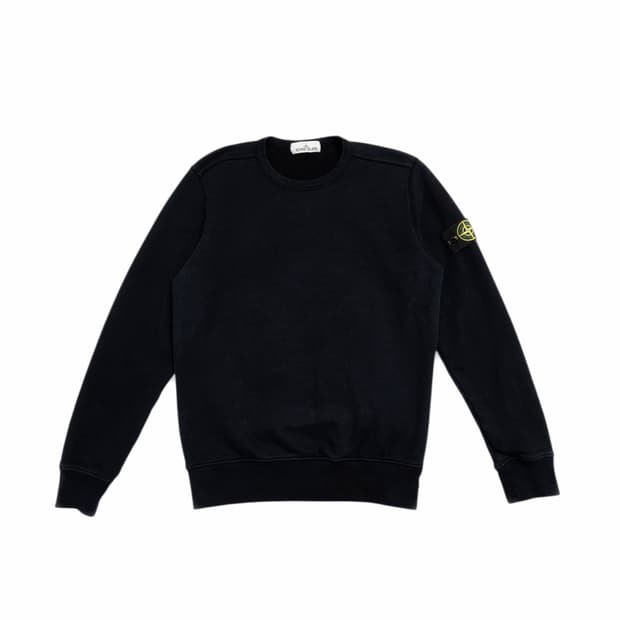 스톤아일랜드 와펜 기모 맨투맨 블랙