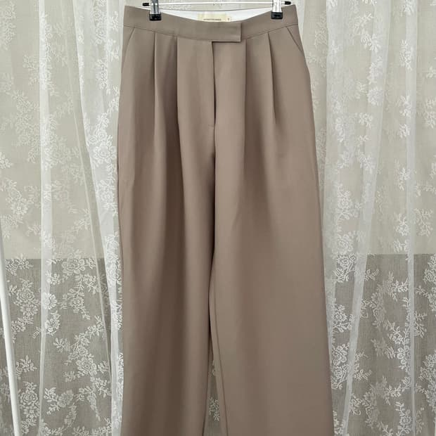 M) 위드아웃썸머 투핀턱 와이드 슬랙스 베이지