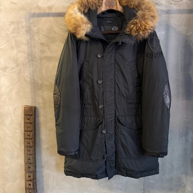디젤 다운 패딩 코트 100