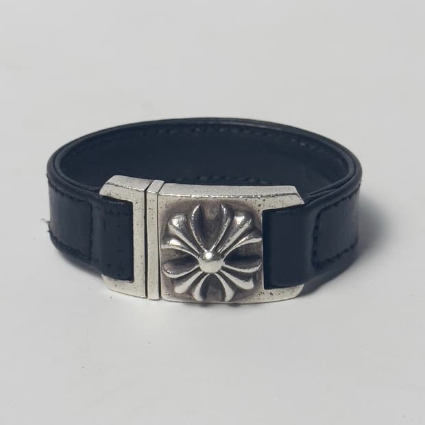 크롬하츠 가죽팔찌