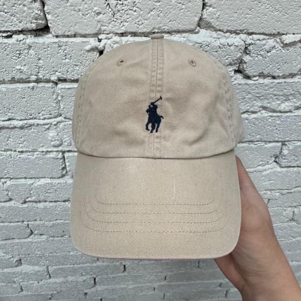 폴로 볼캡 